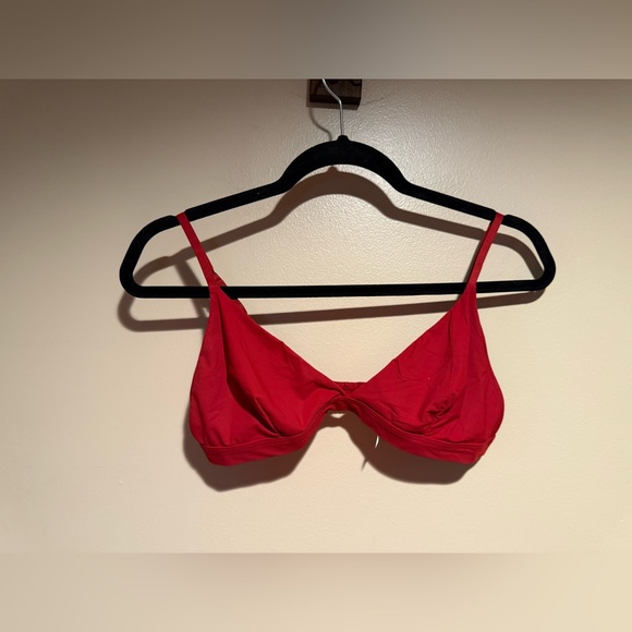 Babaton original contour Triangle Bralette Size large - Picture 2 of 7